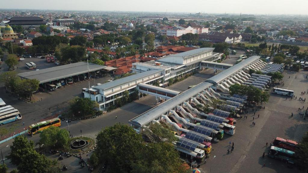 Istana Permata Juanda Otel Sawotratap Dış mekan fotoğraf