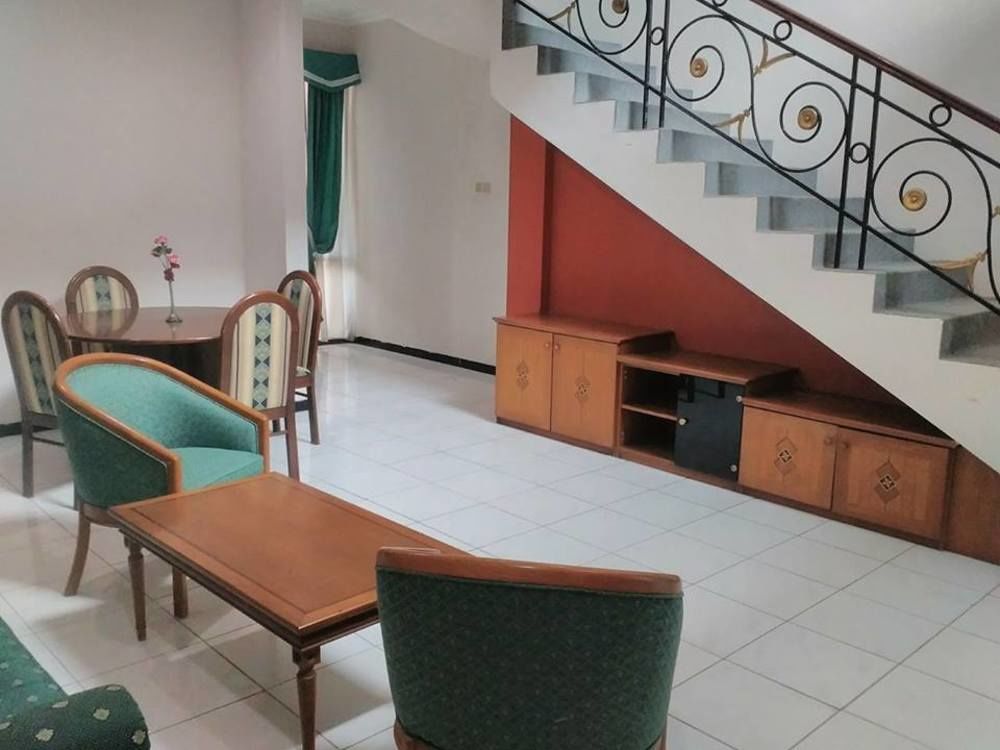 Istana Permata Juanda Otel Sawotratap Dış mekan fotoğraf