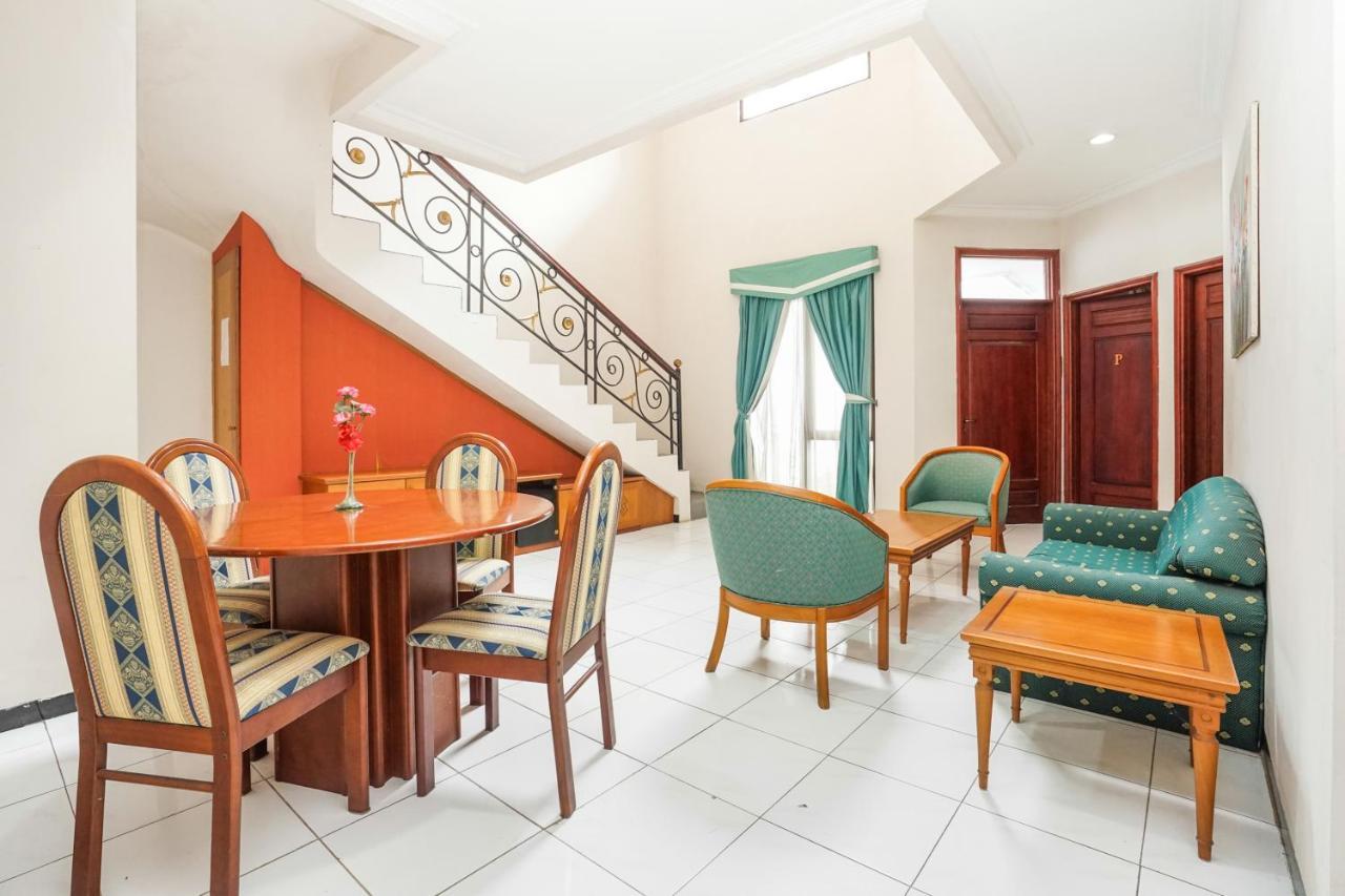 Istana Permata Juanda Otel Sawotratap Dış mekan fotoğraf