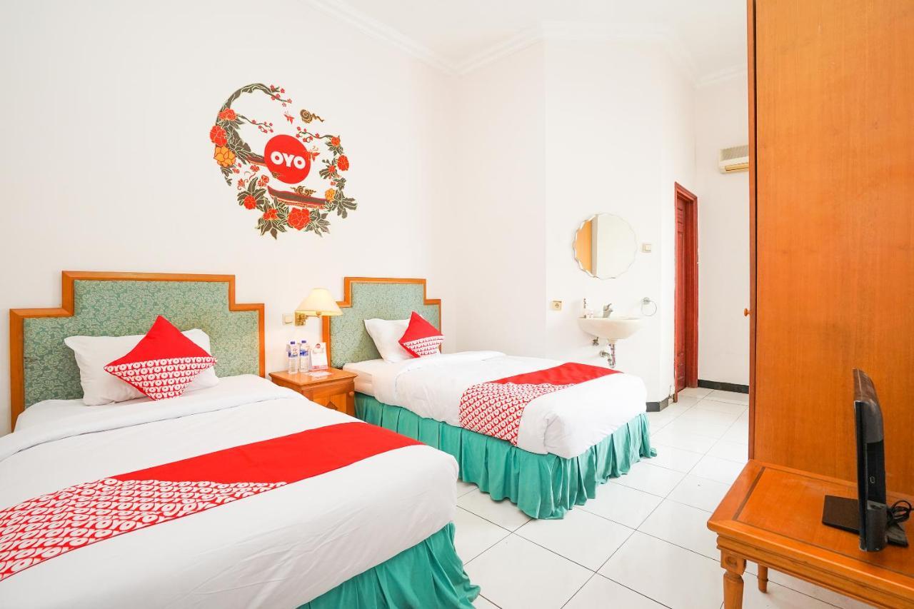 Istana Permata Juanda Otel Sawotratap Dış mekan fotoğraf