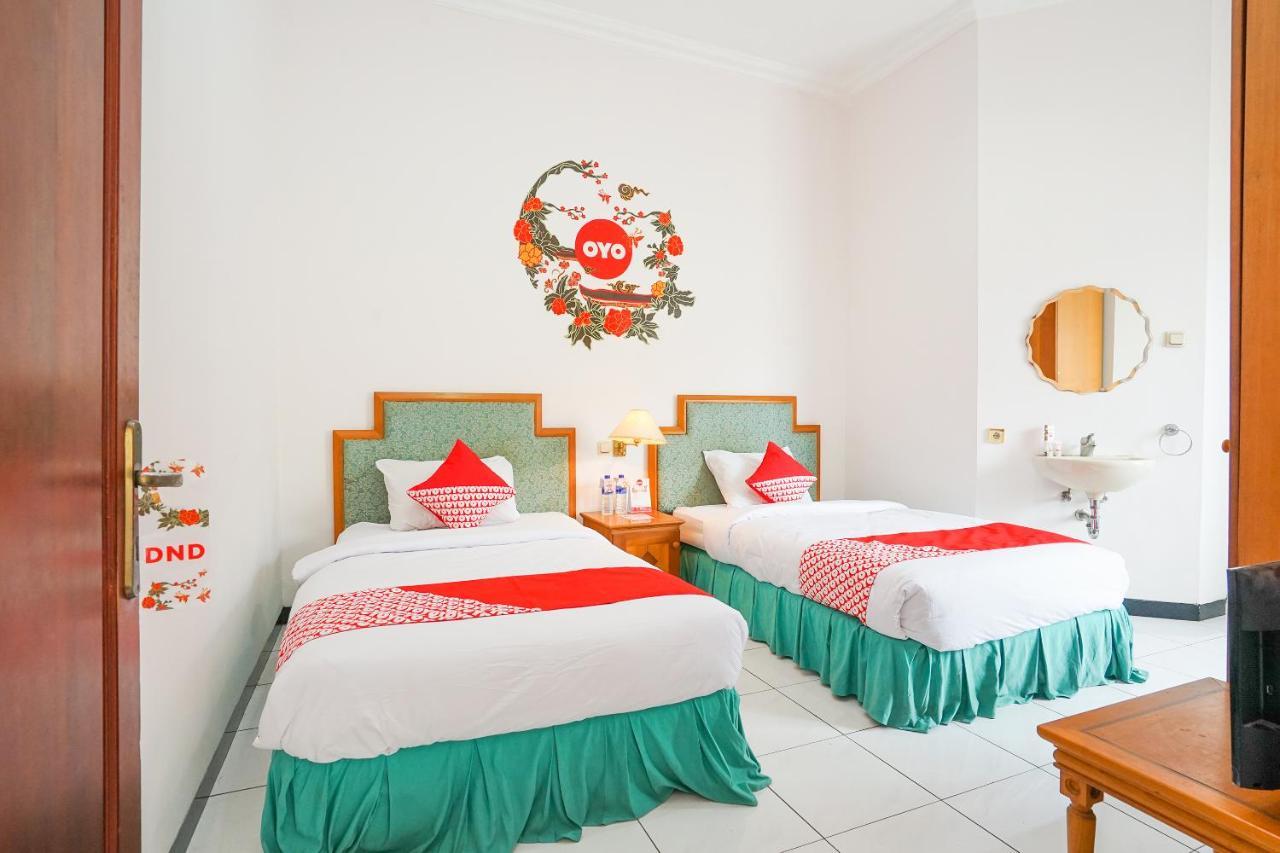 Istana Permata Juanda Otel Sawotratap Dış mekan fotoğraf