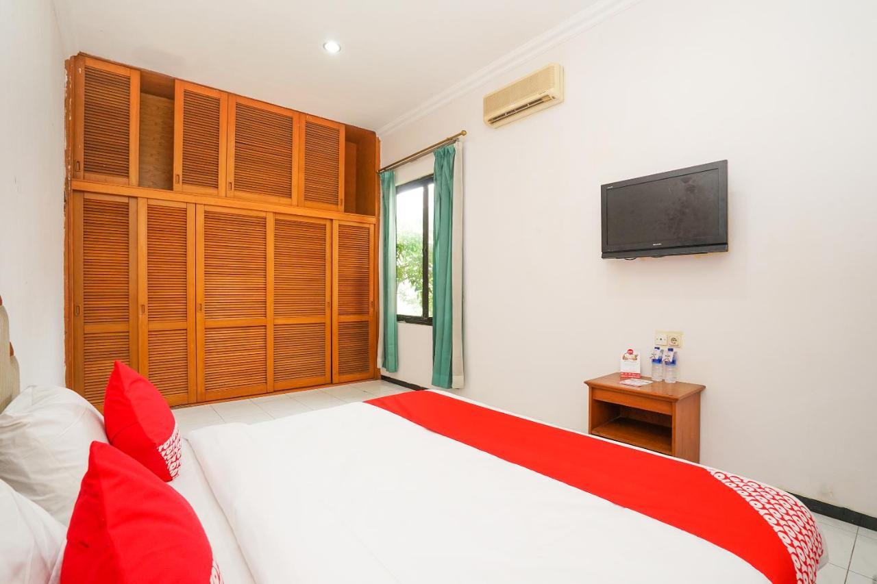 Istana Permata Juanda Otel Sawotratap Dış mekan fotoğraf