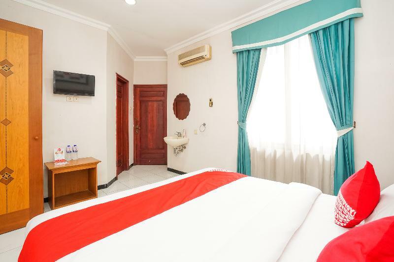 Istana Permata Juanda Otel Sawotratap Dış mekan fotoğraf