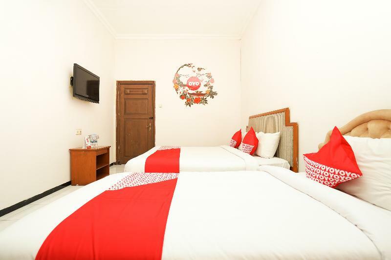 Istana Permata Juanda Otel Sawotratap Dış mekan fotoğraf