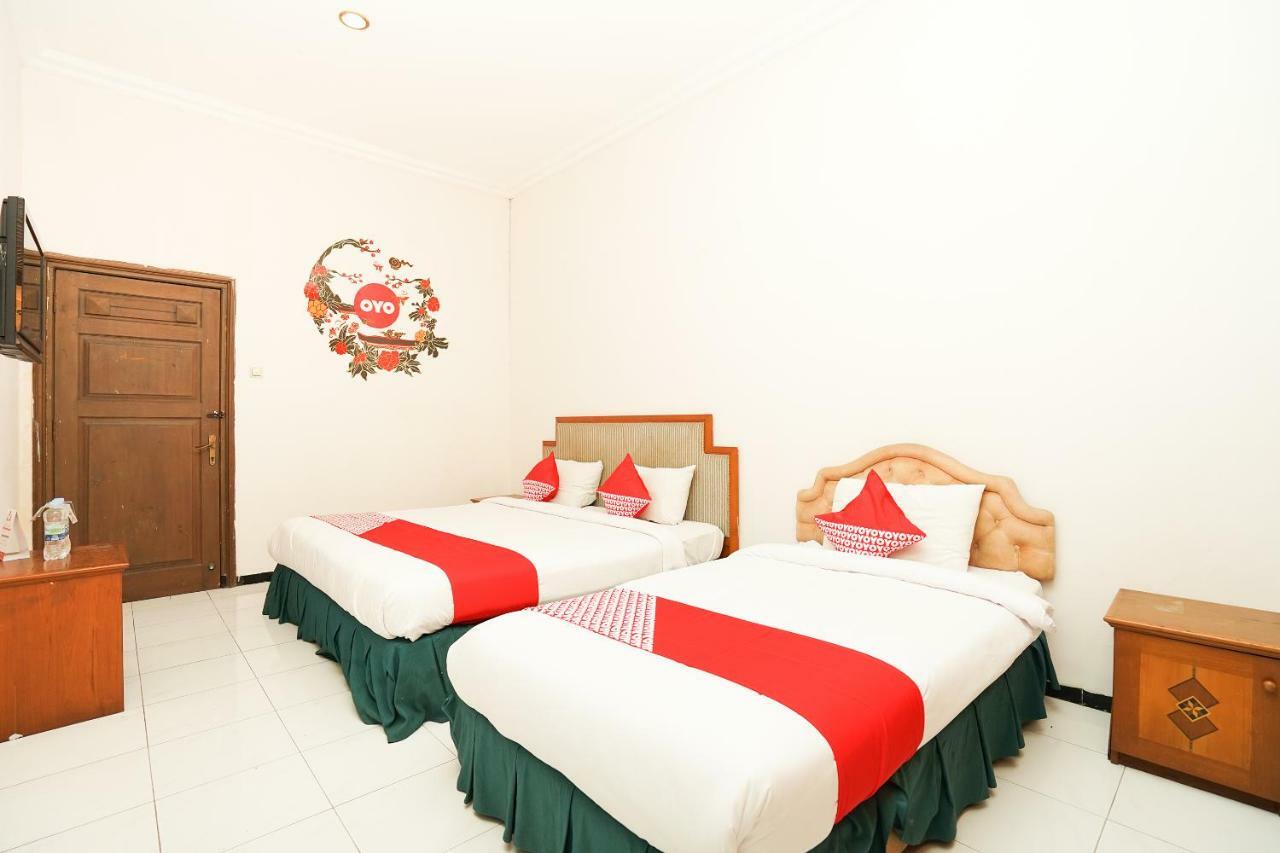 Istana Permata Juanda Otel Sawotratap Dış mekan fotoğraf